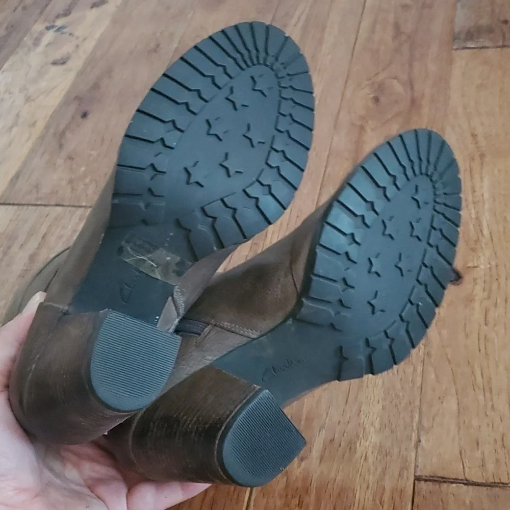 clarks mission tan booties